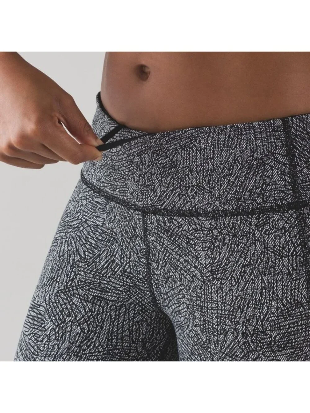 Lululemon Pace Rival Crop Line Up White Black / Black